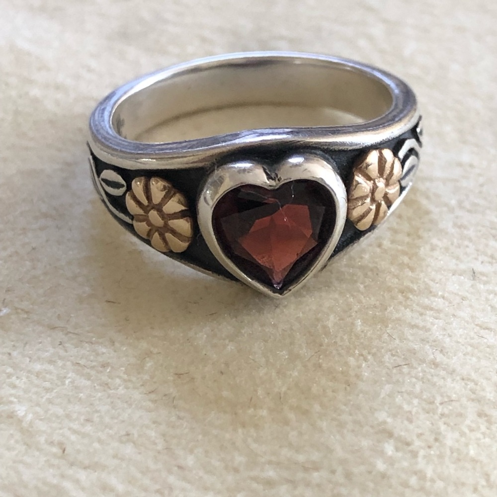 James Avery Retired Garnet Heart Ring Size 6